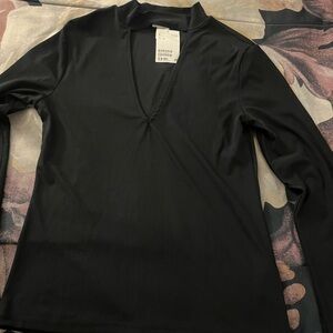 NWT H&M key hole top